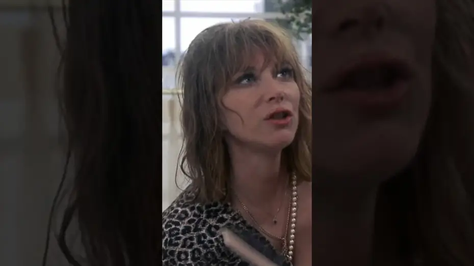 Wideo do filmu Szampon — Everyone Needs George (Scene)