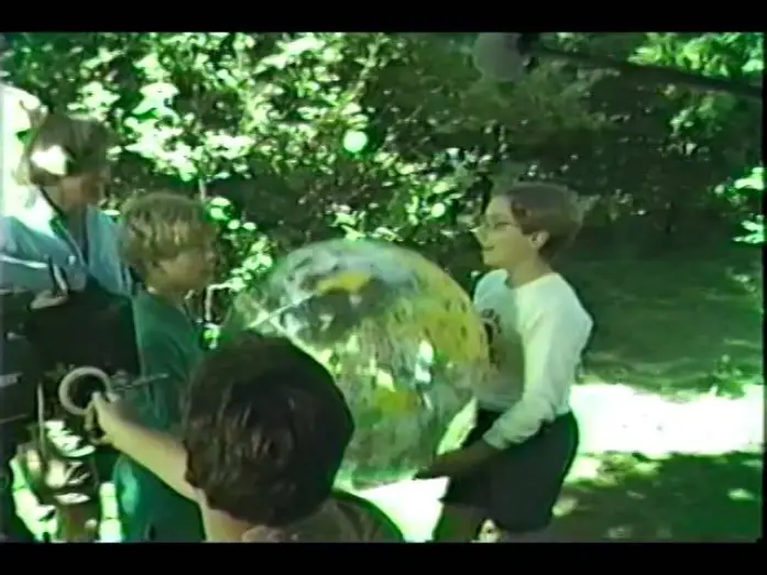 Wideo do filmu Tommy Tricker and the Stamp Traveller — Beachball Scene Tommy Tricker and the Stamp Traveller