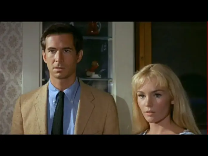 Wideo do filmu Pretty Poison — Mrs. Stepanek confronts Dennis