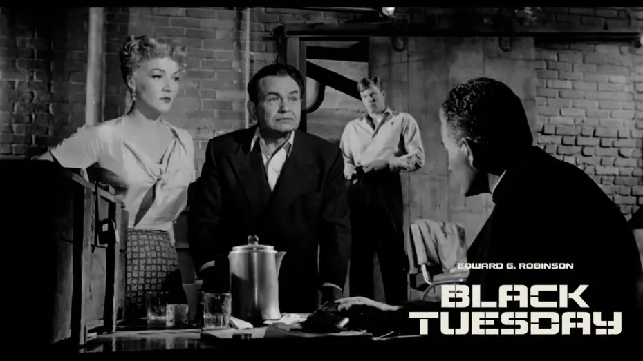 Wideo do filmu Black Tuesday — "There's cops all over the place"