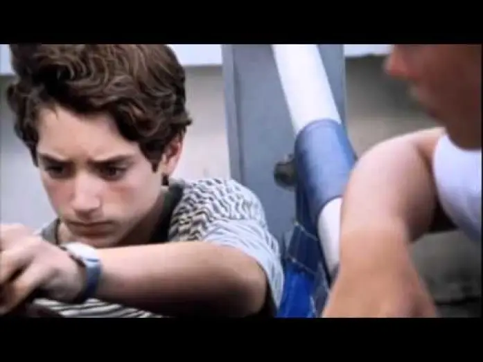 Wideo do filmu Flipper — Flipper Official Trailer #1 - Elijah Wood Movie (1996) HD