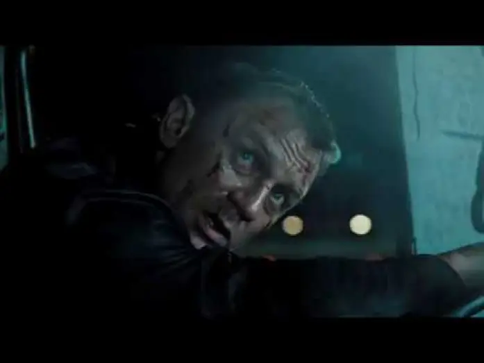 Wideo do filmu Casino Royale — Tanker Chase