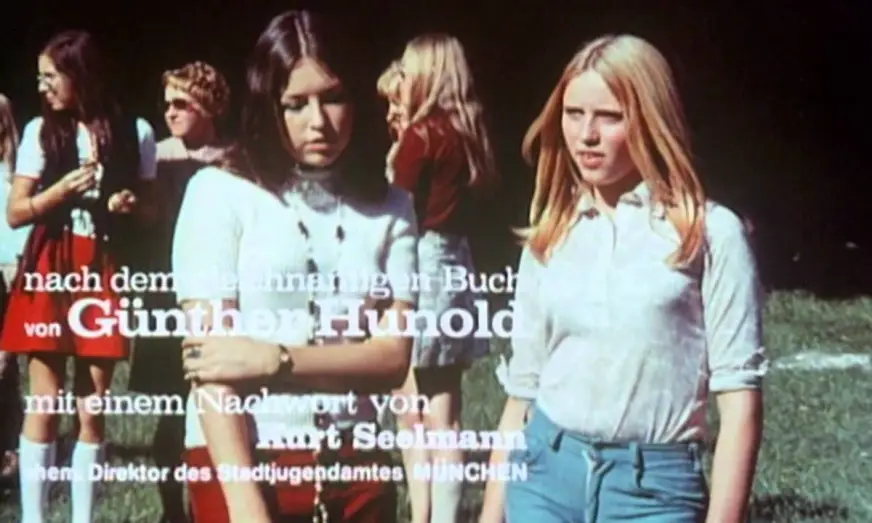 Wideo do filmu Schulmädchen-Report 3. Teil: Was Eltern nicht mal ahnen — 'Schulmädchen-Report 3. Teil' - titles