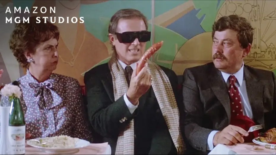 Wideo do filmu Kobieta w czerwieni — Blind Friend Prank