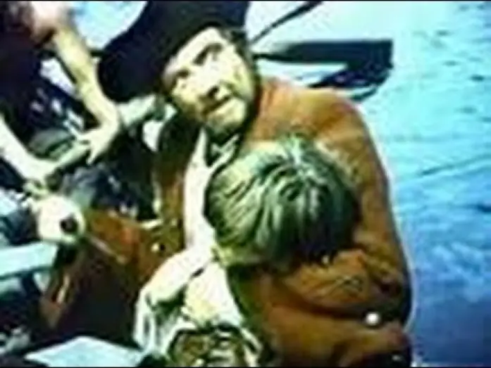 Wideo do filmu Dr. Syn, Alias the Scarecrow — Treasure Island & Dr. Syn, Alias The Scarecrow (Trailer for TV, 1975)