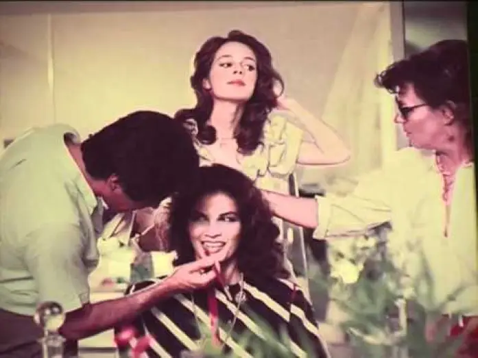 Wideo do filmu Acqua e sapone — Acqua e Sapone trailer ita