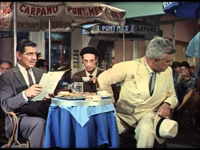 Wideo do filmu Zaczęło się w Neapolu — It Started In Naples - Trailer
