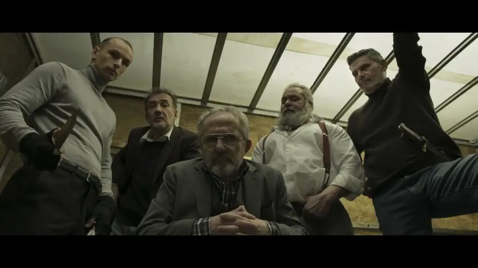 Wideo do filmu Aves de Corral — Aves de corral TEASER (Estreno en cines 6 de marzo)