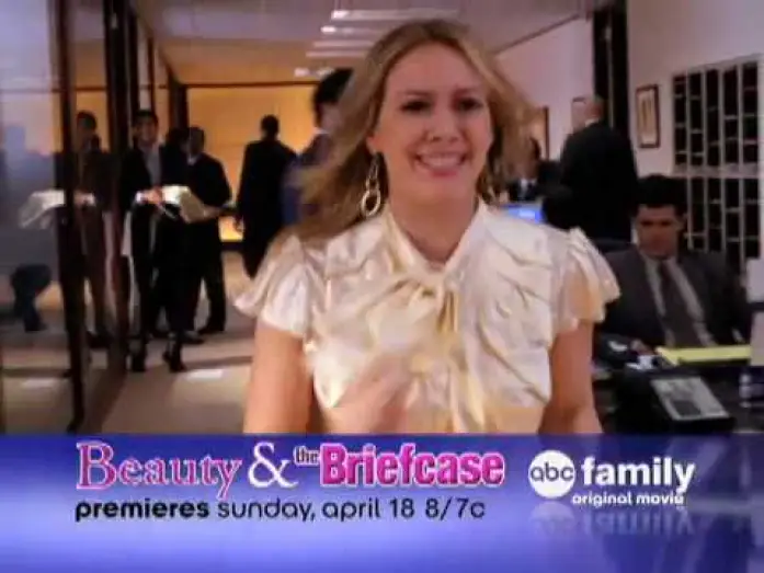 Wideo do filmu Piękna i Teczka — Hilary Duff - Beauty and the Briefcase HQ (Trailer)