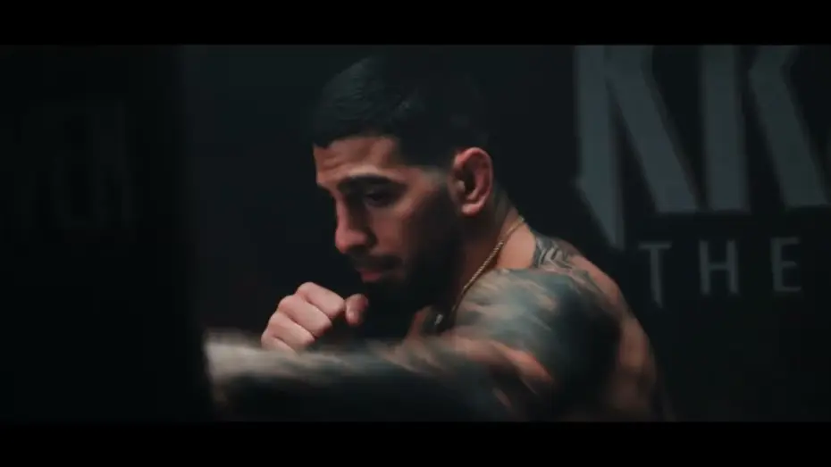 Wideo do filmu Kraven Łowca — The Hunter vs El Matador. ¿Preparado?