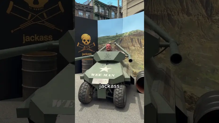 Wideo do filmu Untitled Jackass Film — Wee Man Tank