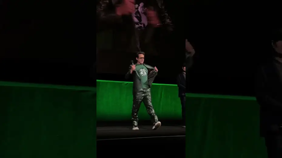 Wideo do filmu Avengers: Doomsday — Victor Von Doom 💚 Robert Downey Jr. at CinemaCon.