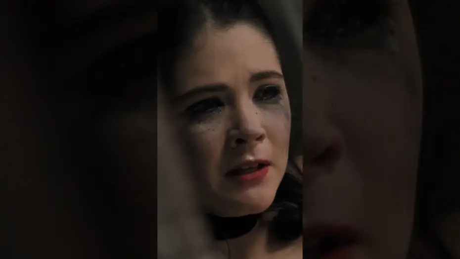 Wideo do filmu Sierota — When your 9 year old orphan daughter is actually 33...