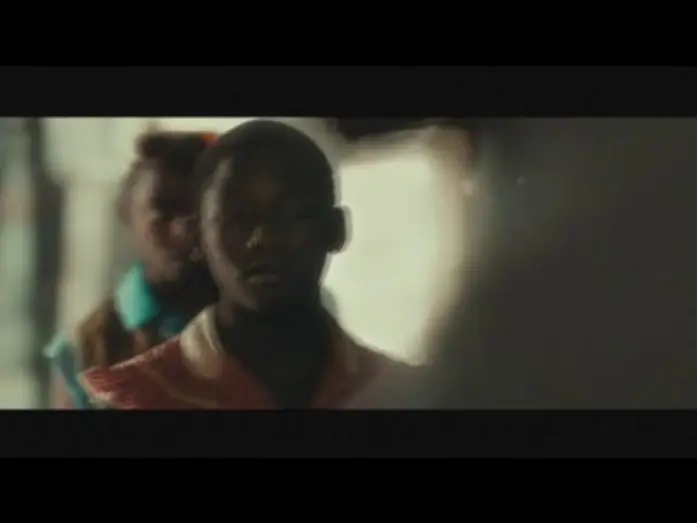 Wideo do filmu Królowa Katwe — Ouganda, A la découverte du film "Queen of Katwe"