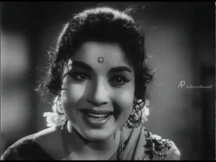 Wideo do filmu Major Chandrakanth — Major Chandrakanth - Oru Naal Yaaro song