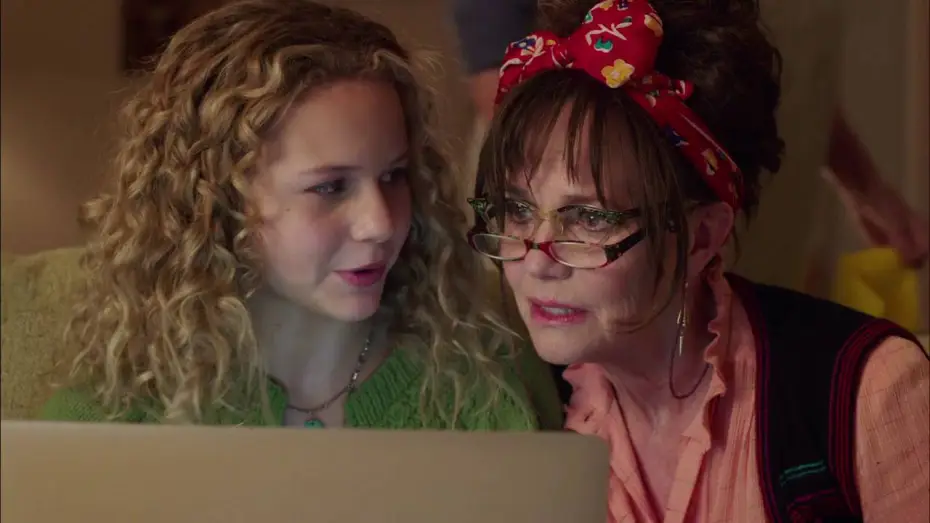 Wideo do filmu Cześć, na imię mam Doris — Hello, my name is Doris - Trailer español (HD)
