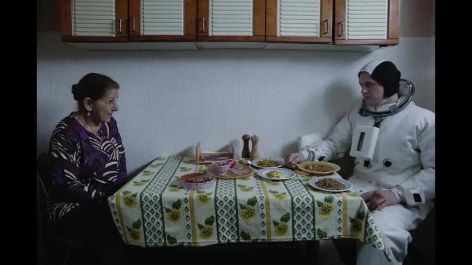 Wideo do filmu Asfalt — Il Condominio Dei Cuori Infranti Trailer Italiano