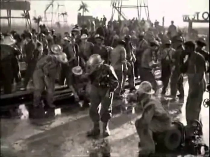 Wideo do filmu Огни Баку — фильм "Огни Баку" 1950 г.  в эпизоде Ольдаев Ким
