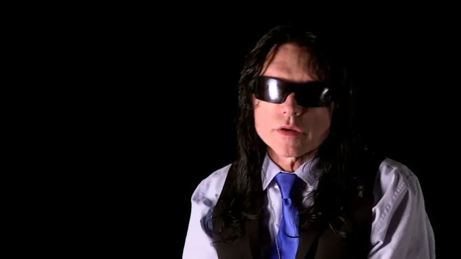 Wideo do filmu Monstrum — Tommy Wiseau reviews COLOSSAL Trailer