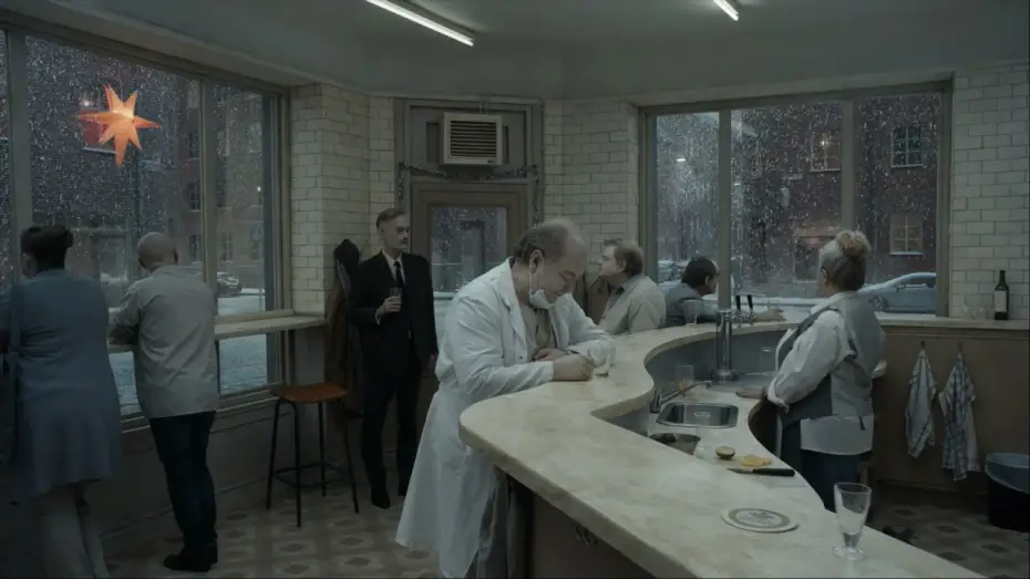 Wideo do filmu O nieskończoności — SULLA INFINITEZZA di Roy Andersson | Dal 27 maggio al cinema