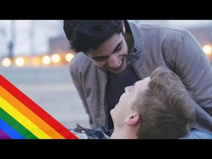 Wideo do filmu Akron — UN SECRET DE TROP - Bande-Annonce