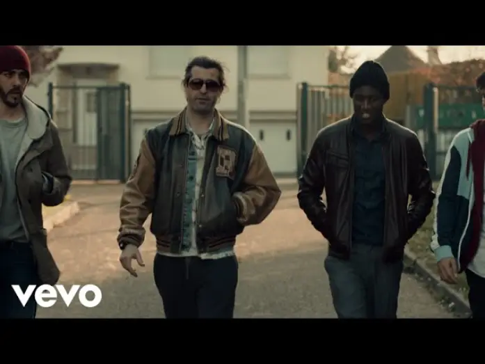 Wideo do filmu Comment c'est loin — Casseurs Flowters - À l’heure où je me couche