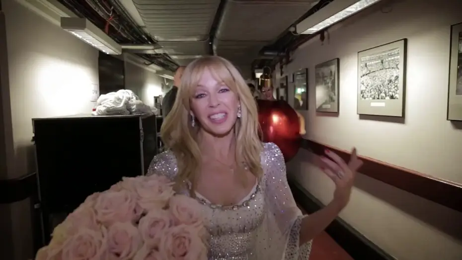 Wideo do filmu Kylie Minogue: A Kylie Christmas Live at the Royal Albert Hall — Kylie Minogue - A Kylie Christmas at the Royal Albert Hall 2016 (Behind The Scenes)