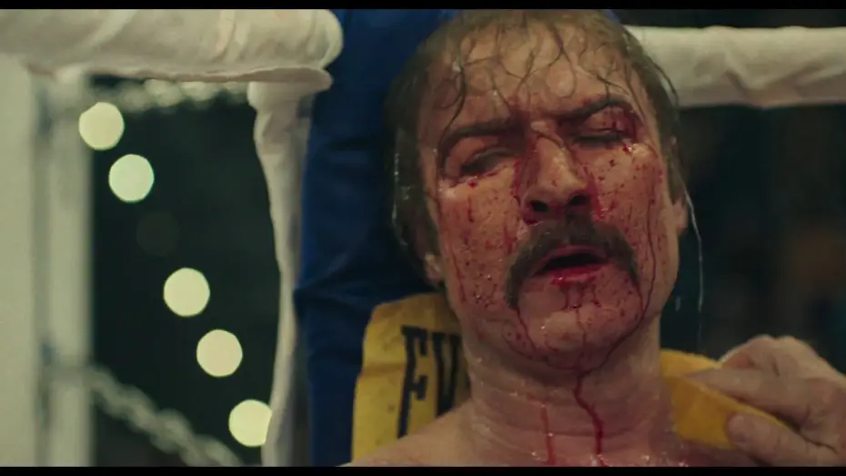 Wideo do filmu Droga mistrza — OUTSIDER - Extrait - Le combat contre Mohamed Ali - VF