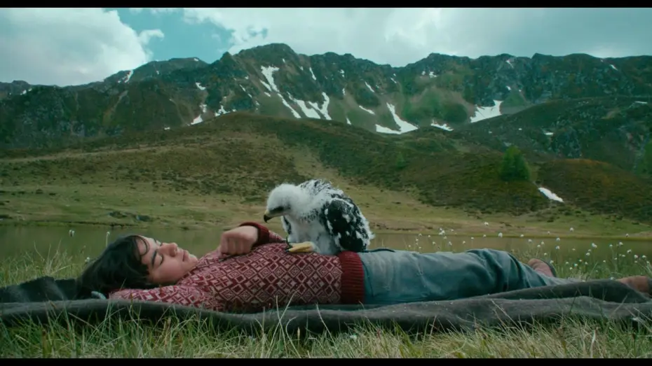 Wideo do filmu Mój przyjaciel orzeł — L'aigle et l'enfant (VF)
