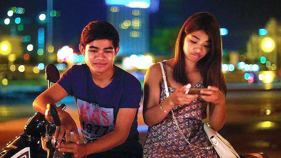 Wideo do filmu Diamond Island — DIAMOND ISLAND Bande Annonce (Film Adolescent - 2016)
