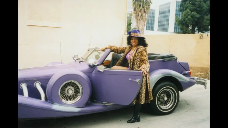 Wideo do filmu Jackie's Back! — On Location 'Jackie's Back' Coco vs Dolemite scene Ambassador Hotel