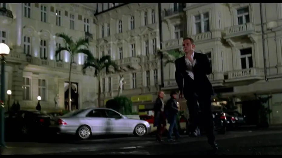 Wideo do filmu Casino Royale — Casino Royale Trailer Español HD