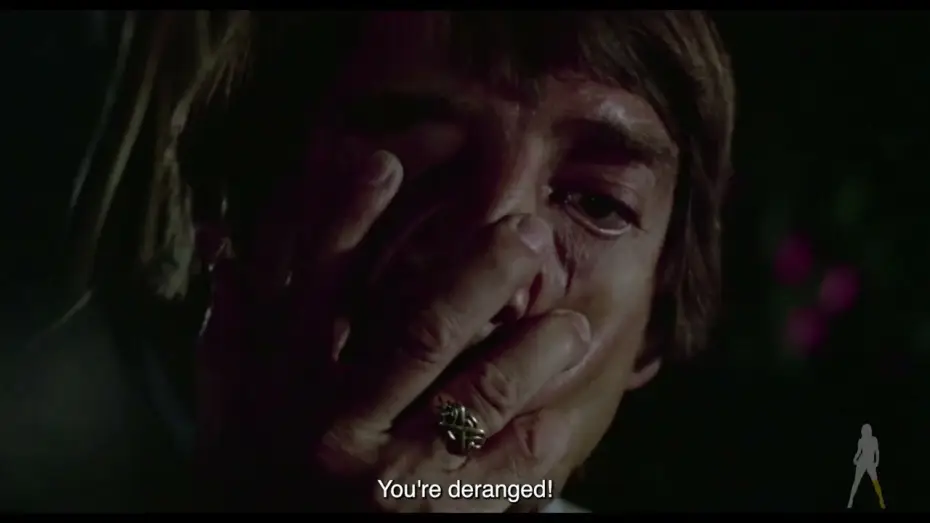 Wideo do filmu Delirio caldo — Blu-ray Promo Trailer [Subtitled]