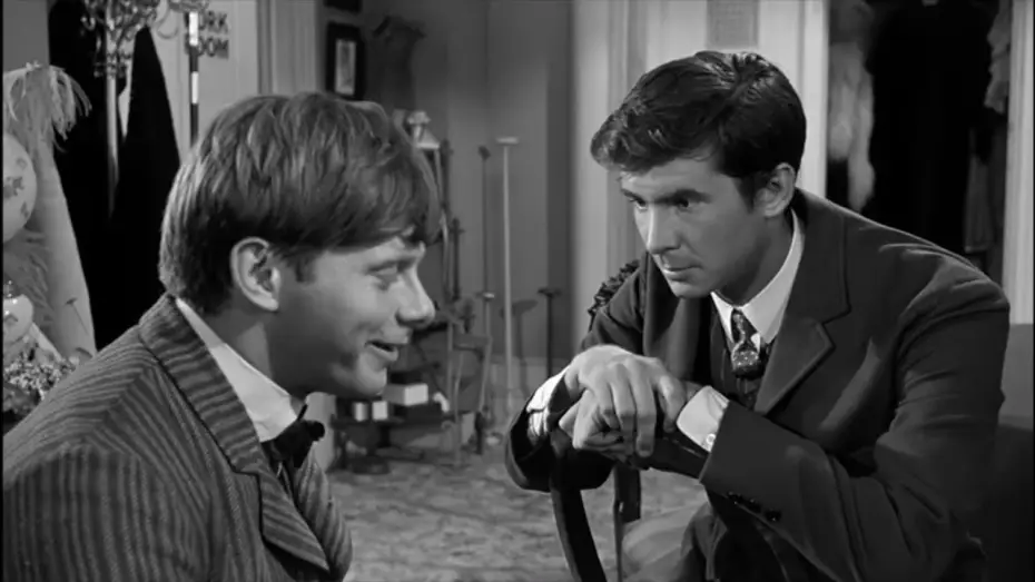 Wideo do filmu The Matchmaker — Cornelius and Barnaby hide out