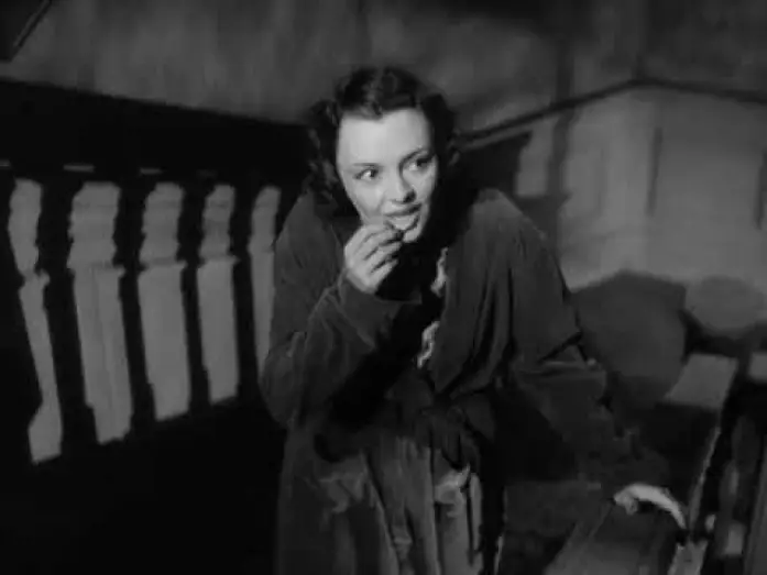 Wideo do filmu Obcym wstęp wzbroniony — Stage Door (1937) - Kay's mad scene.