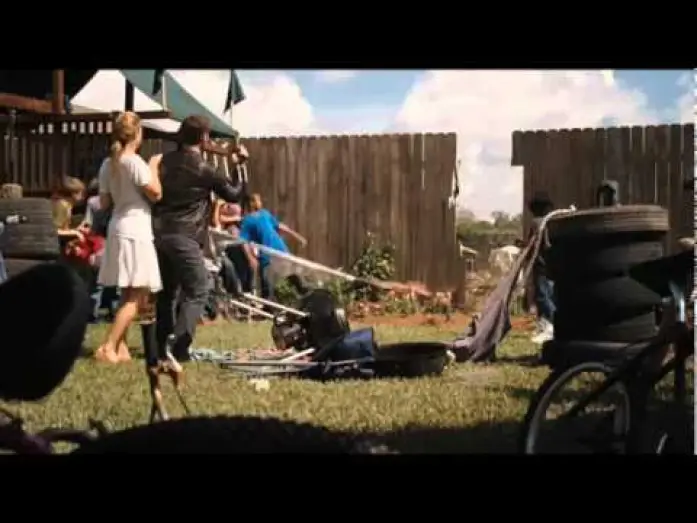 Wideo do filmu Dobroduszny olbrzym — Knucklehead_Offizieller_Trailer_Deutschland