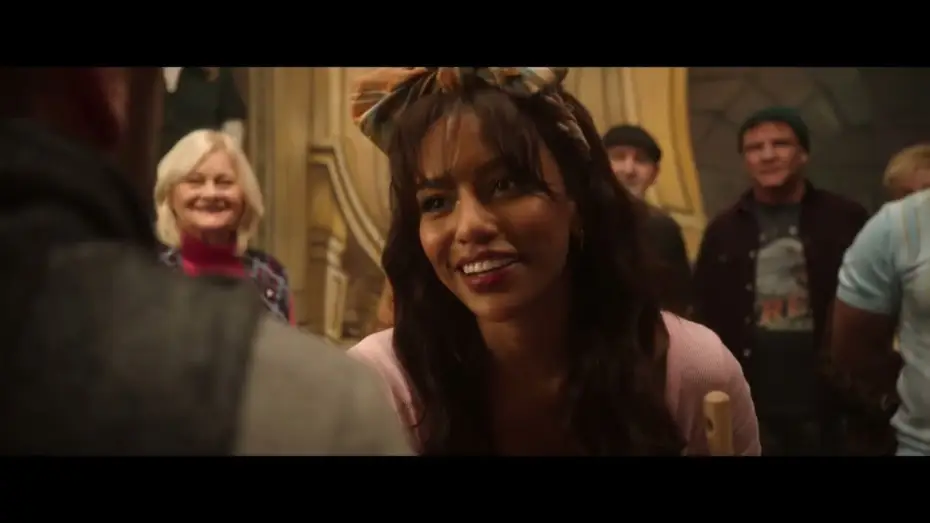 Wideo do filmu Miasto w blasku świąt — “Welcome to Stoneford”