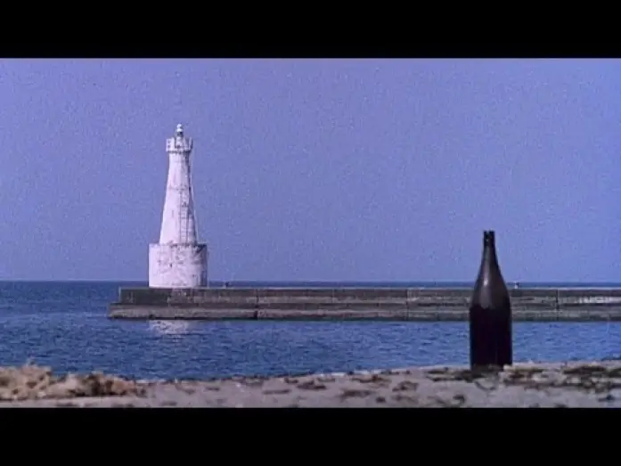 Wideo do filmu Dryfujące trzciny — Roger Ebert on Ozu's Floating Weeds