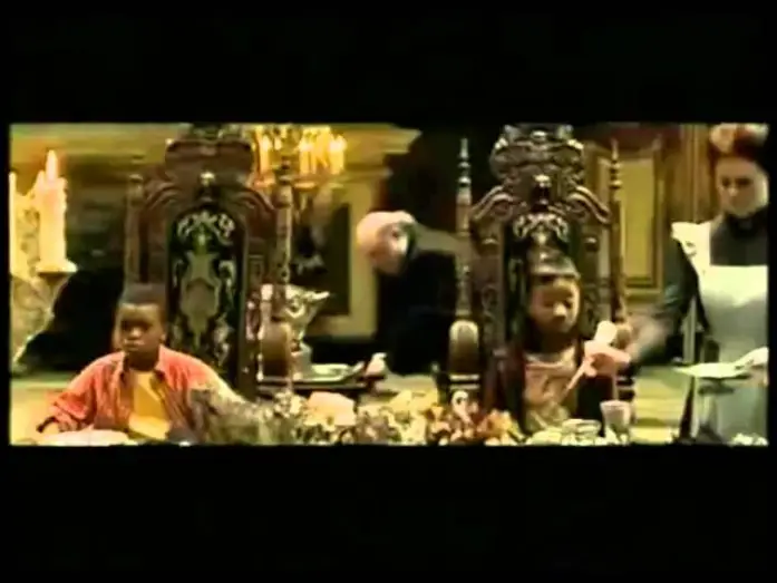 Wideo do filmu Nawiedzony dwór — Le manoir hanté et les 999 fantômes (2003) bande annonce