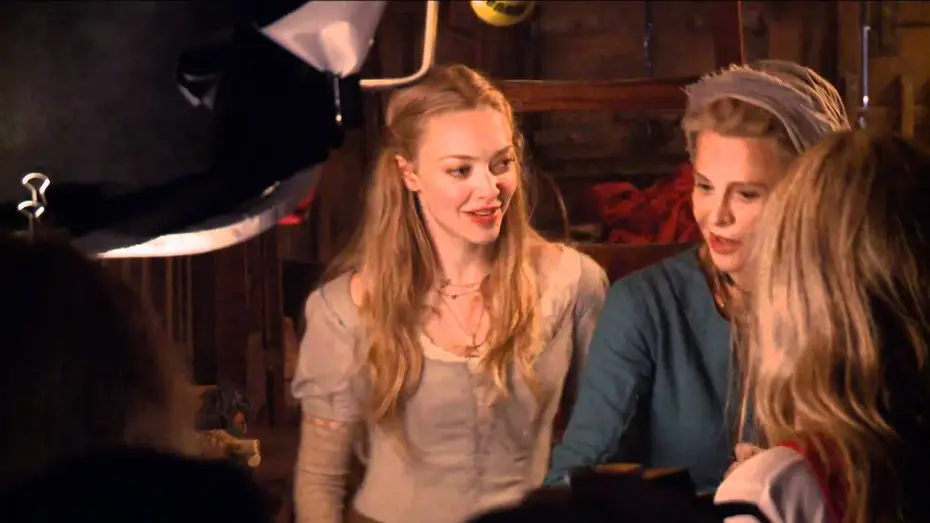 Wideo do filmu Dziewczyna w czerwonej pelerynie — Dziewczyna w Czerwonej Pelerynie - Featurette: Casting a Fairy Tale