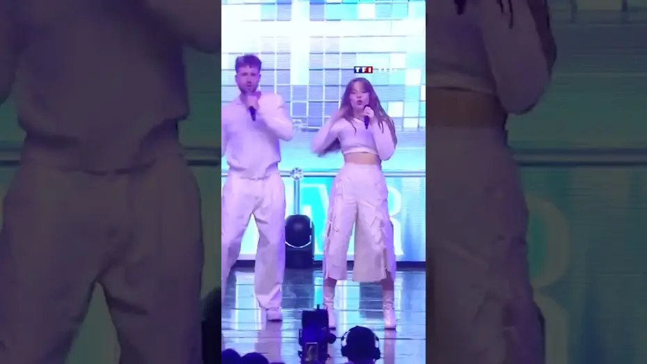 Wideo do filmu Star Ac Tour 2026, le concert événement — La promo 2025 de la Star Academy réunie sur scène !