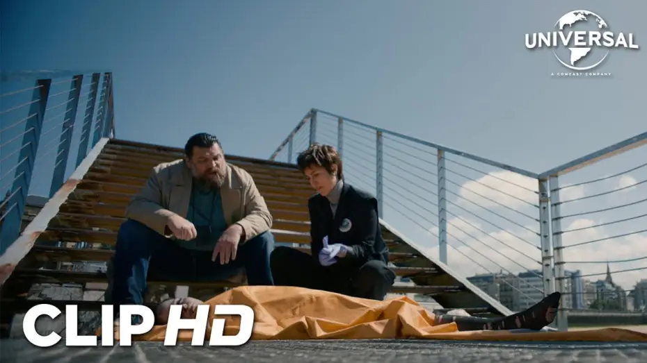 Wideo do filmu Ya no quedan junglas — Clip - Aparece el cadáver de Olga