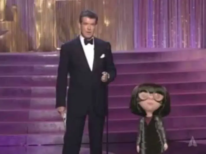 Wideo do filmu Aviator — Pierce Brosnan and Edna Mode present The Aviator with Best Costume Design | 77th Oscars (2005)
