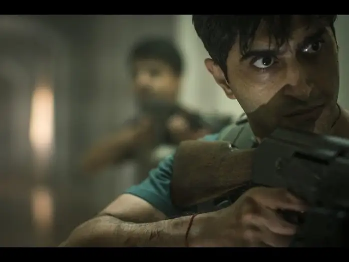 Wideo do filmu Hotel Mumbaj — Hotel Bombay - Trailer español (HD)