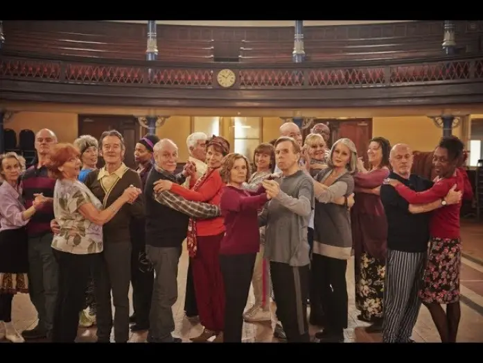 Wideo do filmu Do zakochania jeden krok — Bailando la vida - Trailer español (HD)