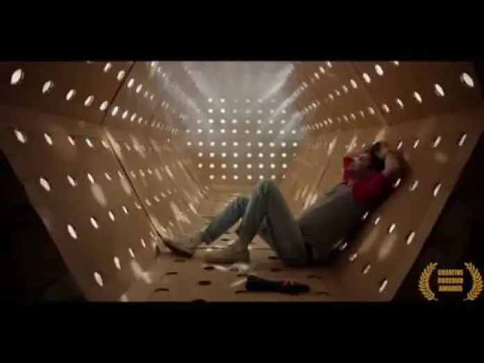 Wideo do filmu Dave Made a Maze — Dave Made a Maze  / Trailer / Subtitulado Español