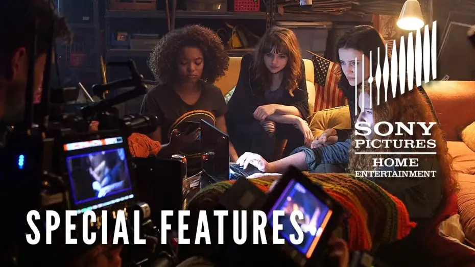 Wideo do filmu Slender Man — "Summoning Slender Man - Meet The Cast"