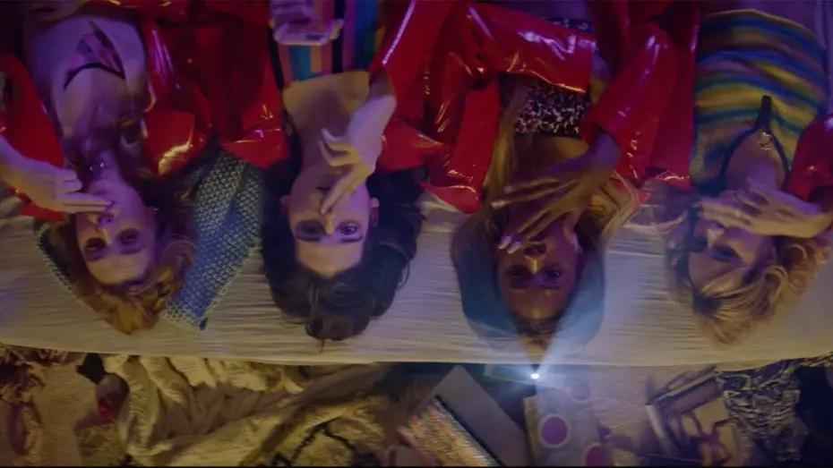 Wideo do filmu Assassination Nation — Assassination Nation Red Band :60s - Sassy