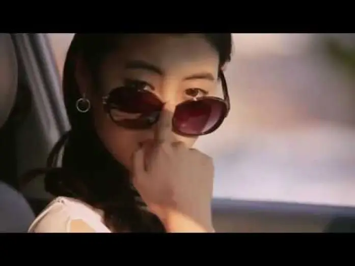 Wideo do filmu 자유부인 — Madame Freedom 2017 자유부인