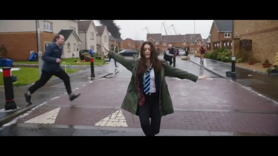 Wideo do filmu Anna and the Apocalypse — Ana y el Apocalipsis -  Trailer español (HD)